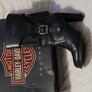 Womens Harley Davidson Reese Black Leather Boots size 6.5Box. NIB